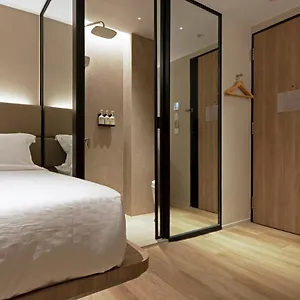 *** Hotel Porcelain By Jl Singapur